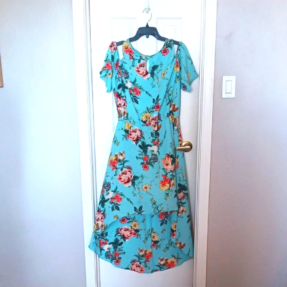 Belle Sky Floral Cold Shoulder Dress